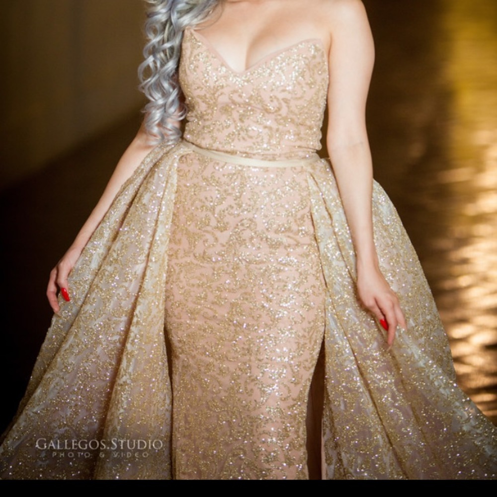 Beautiful gold dress